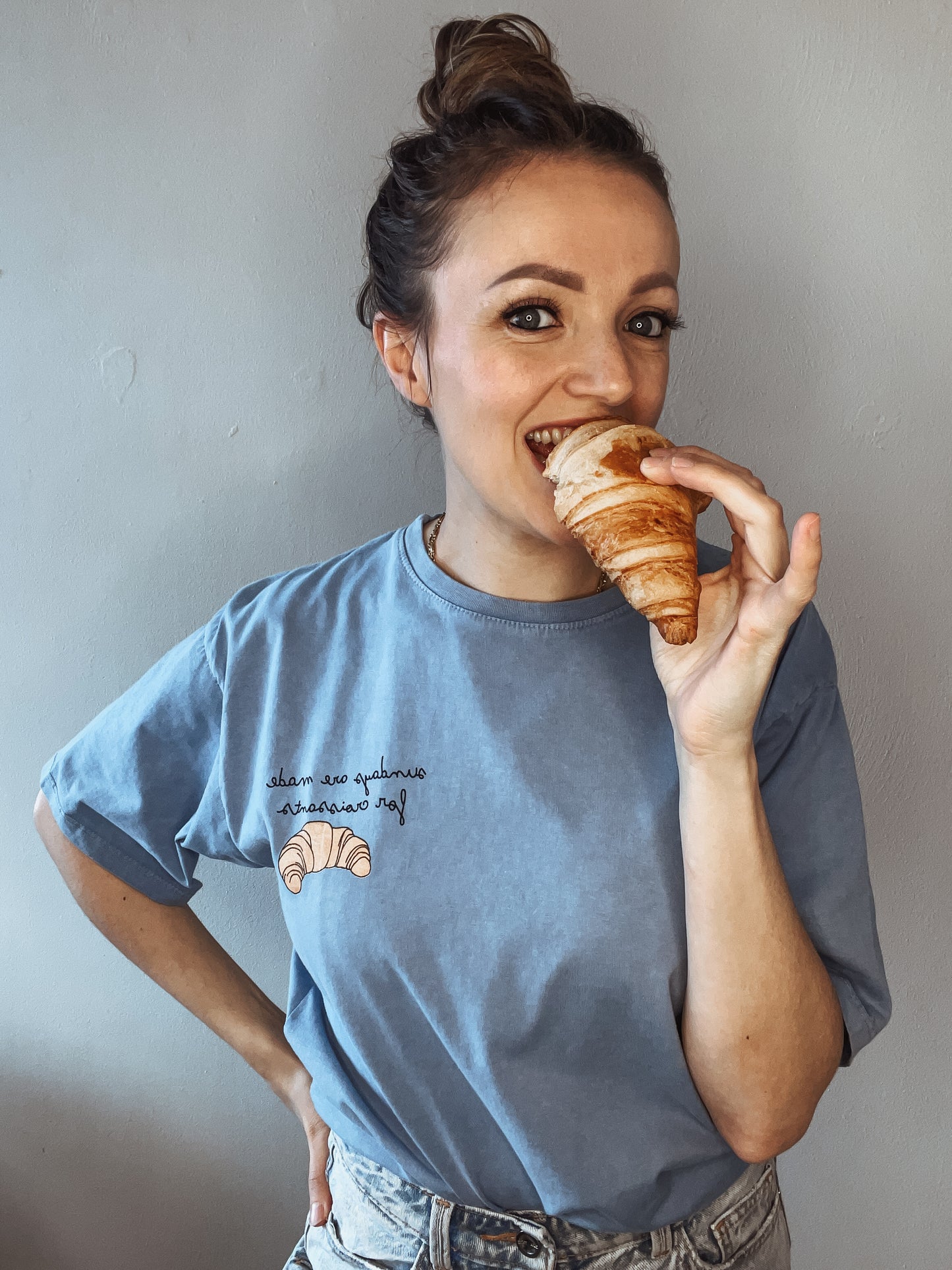 Croissant tee lichtblauw